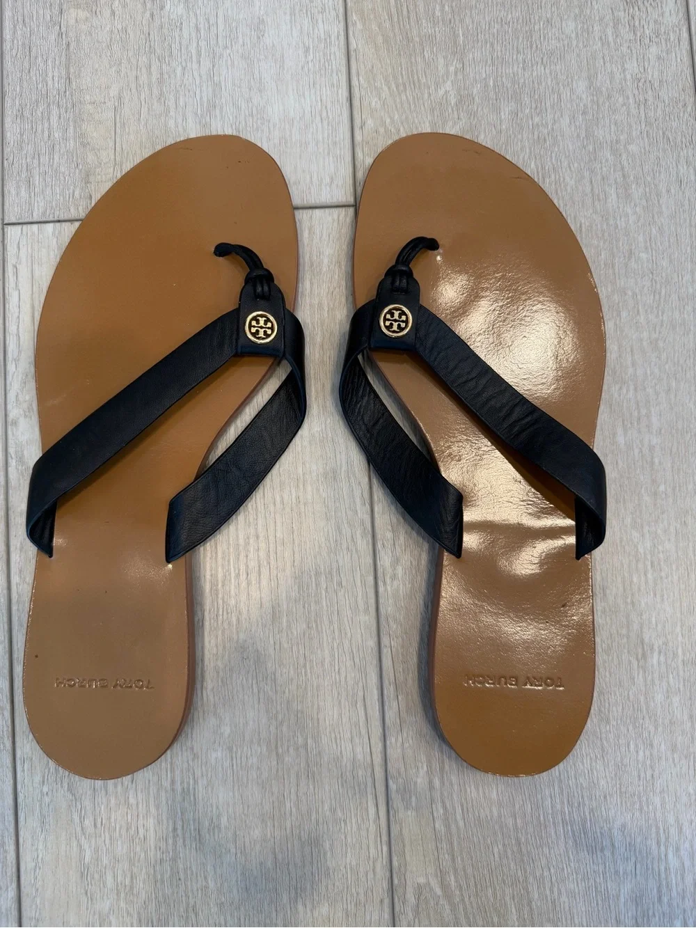 Tory Burch Black Leather Thong Sandals with Tan Footbed